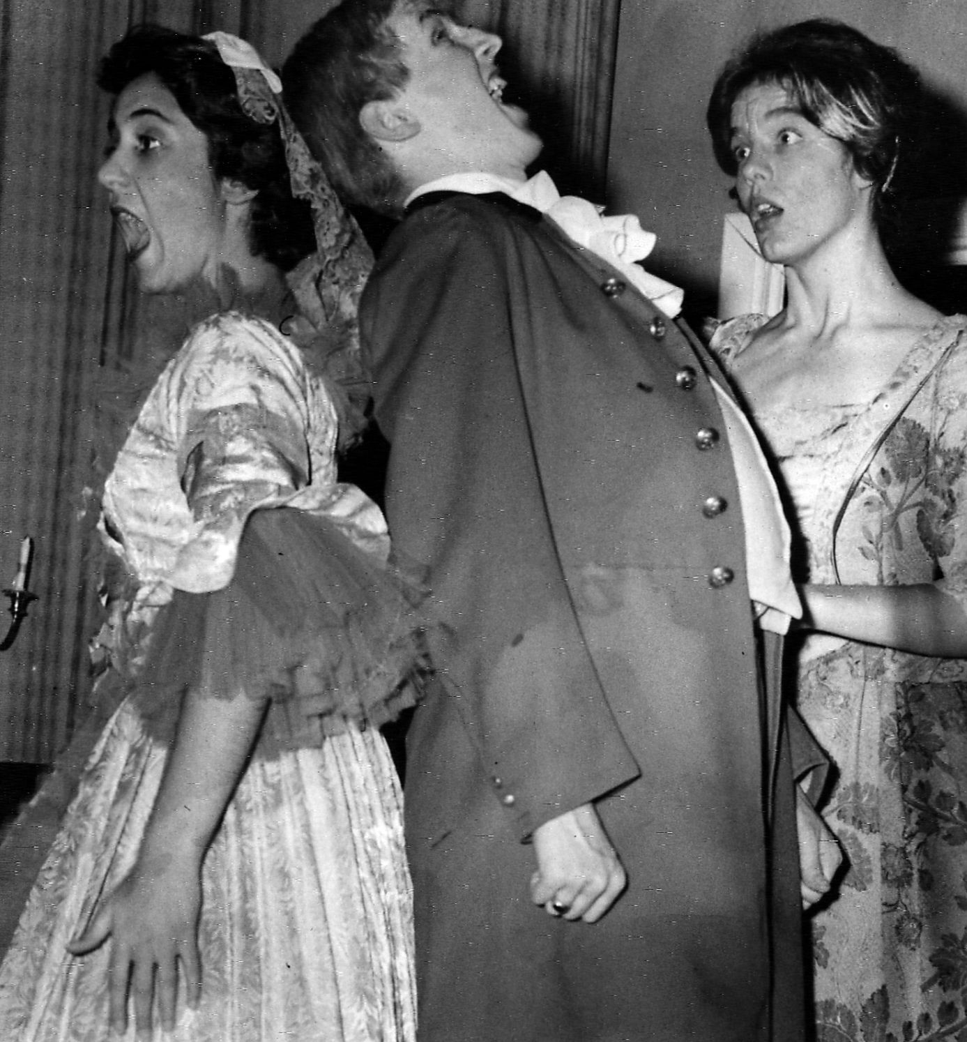1961-11-23 Play